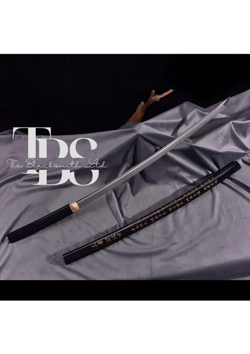 Handmade Damascus Steel Katana Sword – Plain Black Handle and Cover, Customizable Engravings on Blade – Full Tang Samurai Sword for Collectors, Anniversaries, Christmas, or Groomsmen Gifts - TheBlacksmithLtd #