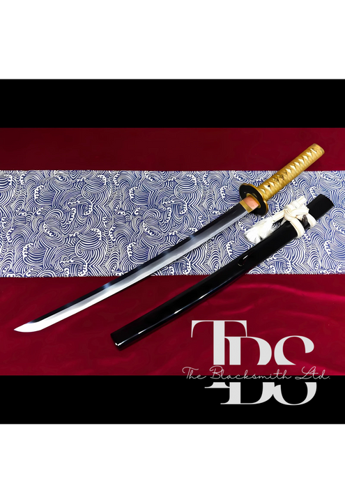 Handmade Damascus Steel Katana Sword – Golden Handle with Black Blade Cover and Gold and Black Detailing Below Handle – Full Tang Samurai Sword for Collectors, Anniversaries, Christmas, or Groomsmen Gifts - TheBlacksmithLtd #